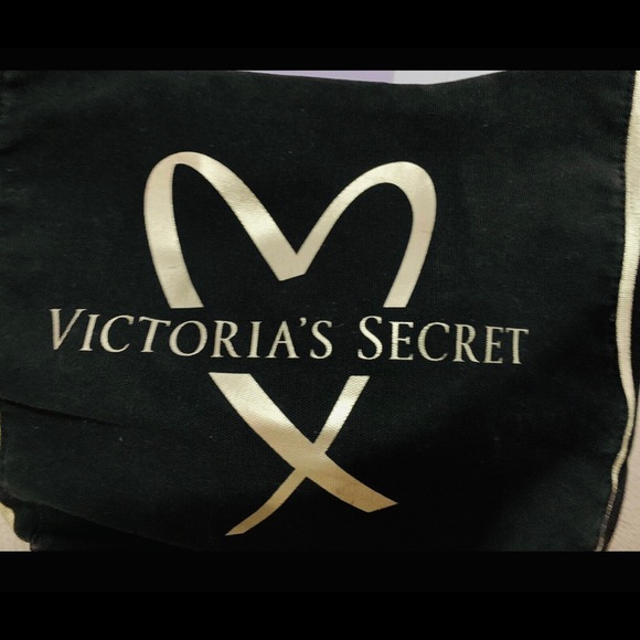 Victoria secret shoulder đź’Ľ - Picture 3 of 4